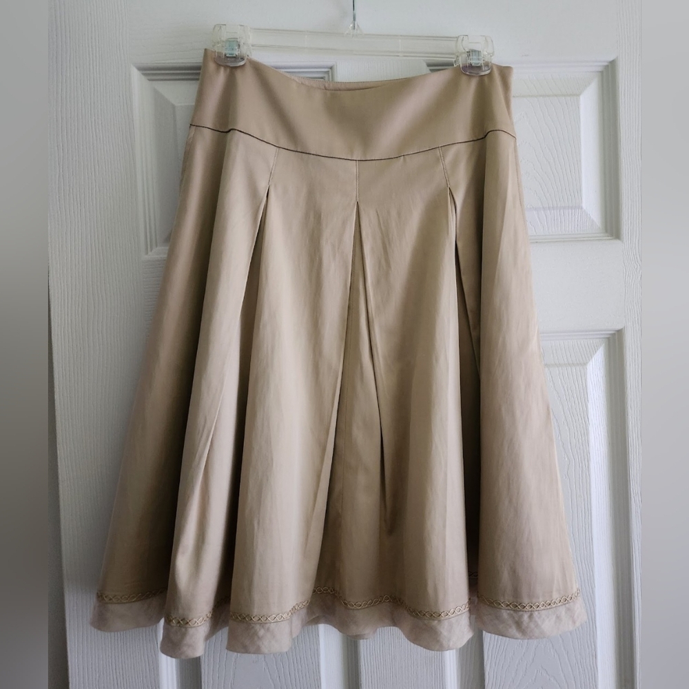 White House Black Market Tan A-Line Pleated Skirt